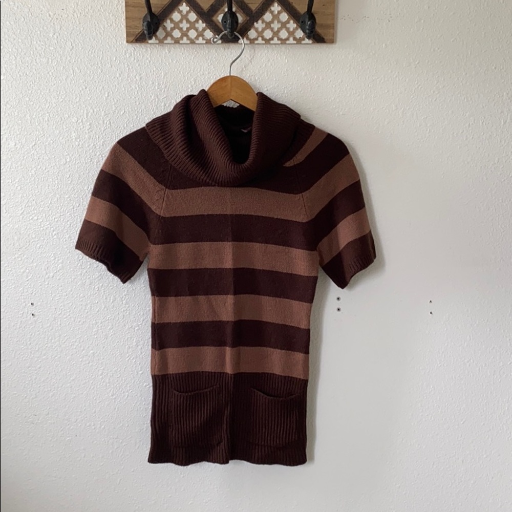 Stretchable knit top